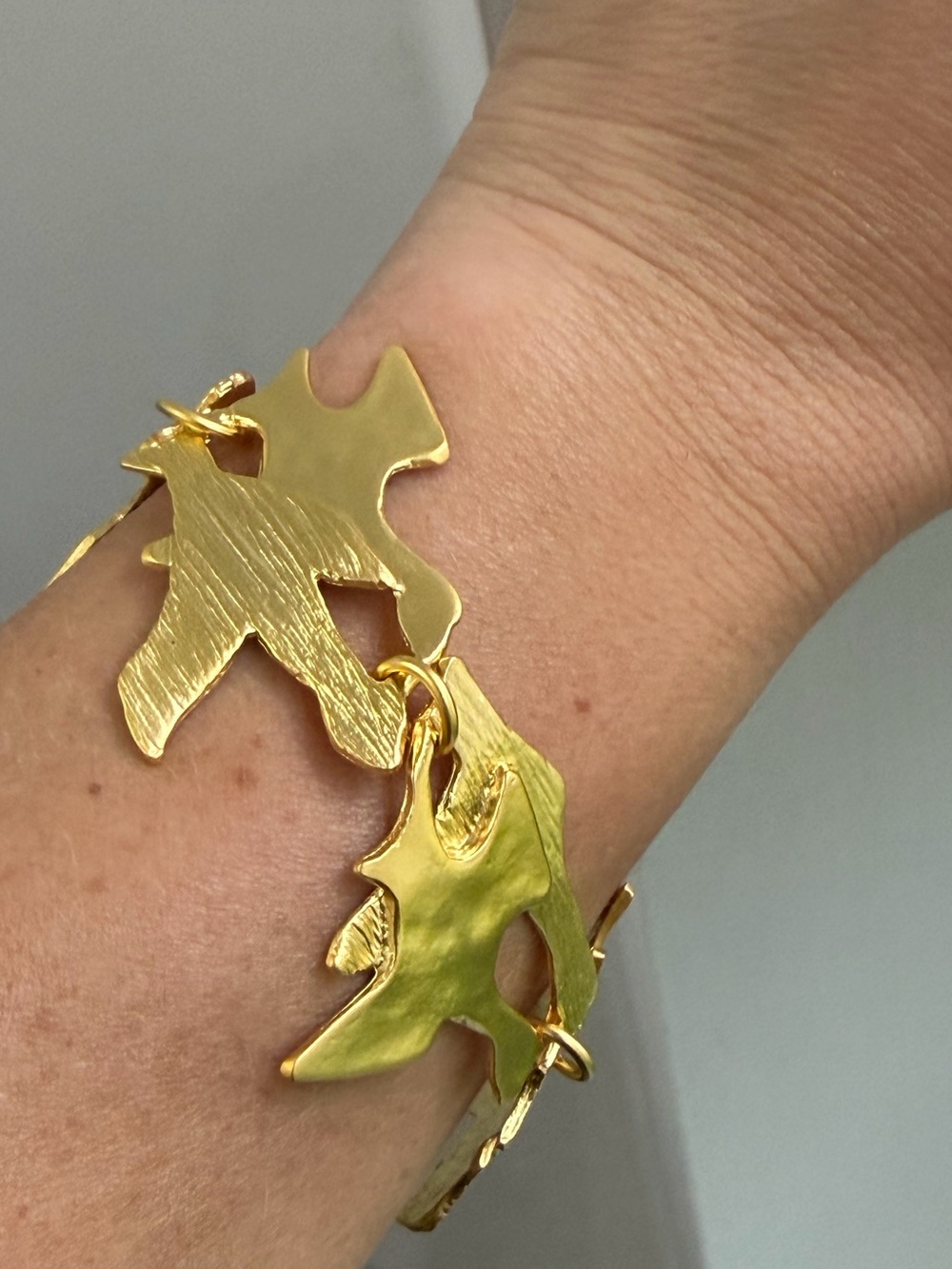 Vintage Gold Tone Bird Link Bracelet - Elegant Women's Jewelry